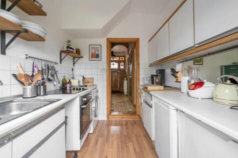 Wadham Avenue, E17