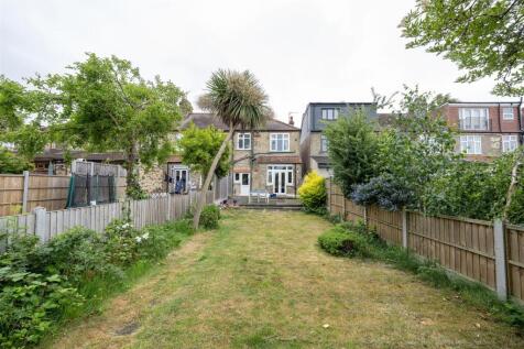 Wadham Avenue, E17