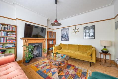 Wadham Avenue, E17