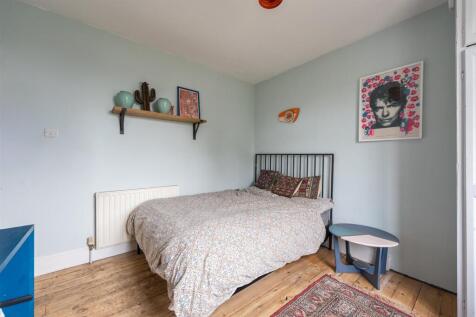 Wadham Avenue, E17
