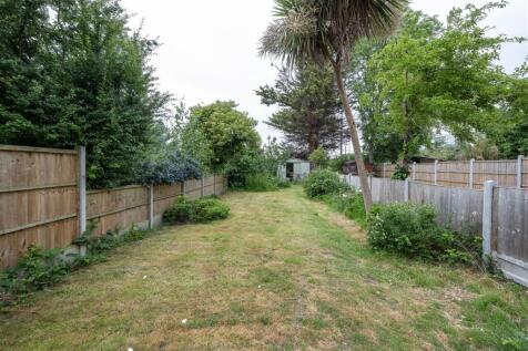 Wadham Avenue, E17