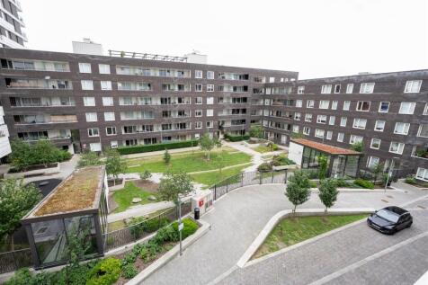 Beck Square E10