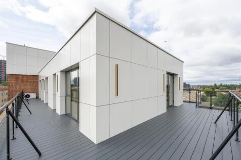 23 Spring House E17