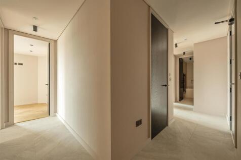23 Spring House E17