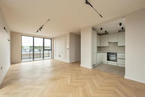 23 Spring House E17
