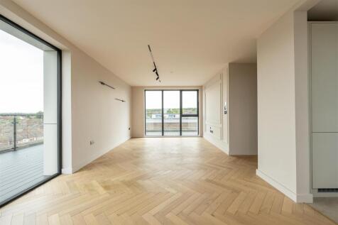 23 Spring House E17