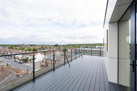 23 Spring House E17