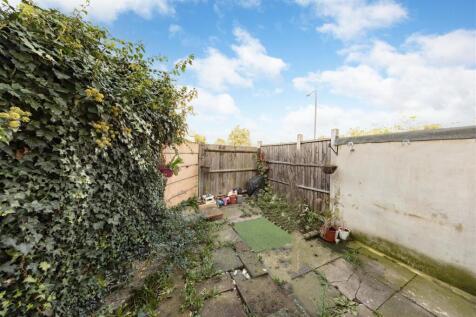 Havant Road, E17