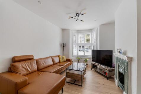 Ickworth Park Road E17