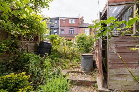 Ruby Road, E17