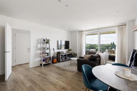 Beck Square E10