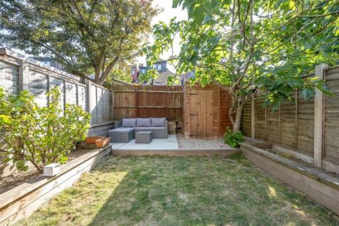 Lansdowne Road, E17