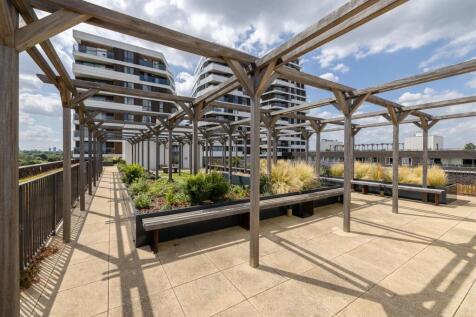 Beck Square, E10