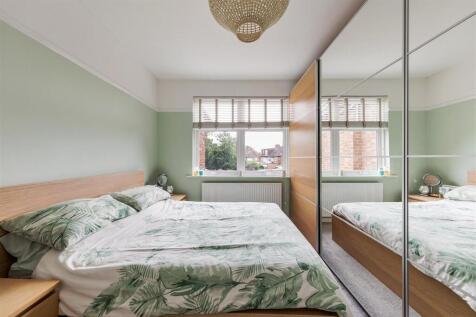 Morgan Avenue, E17