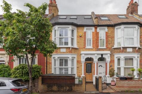 Northbank Road, E17