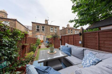 Brettenham Road, E17