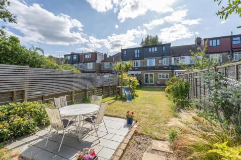 Wadham Avenue, E17 6