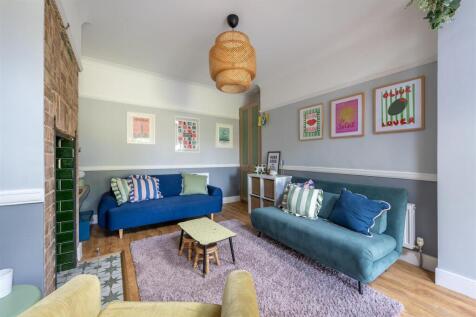 Wadham Avenue, E17