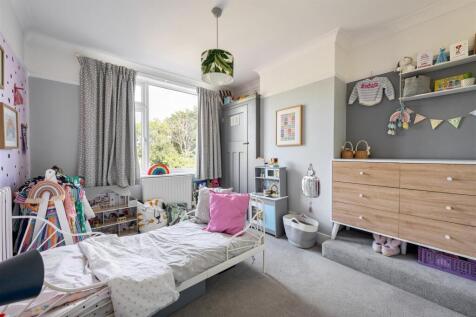 Wadham Avenue, E17