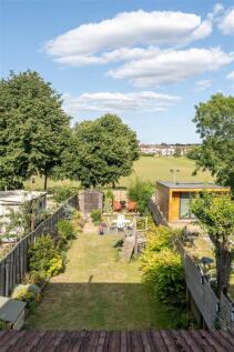 Wadham Avenue, E17