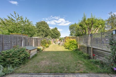 Wadham Avenue, E17