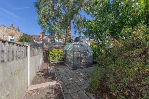 Murchison Road, E10