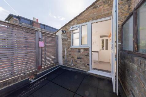 Murchison Road, E10