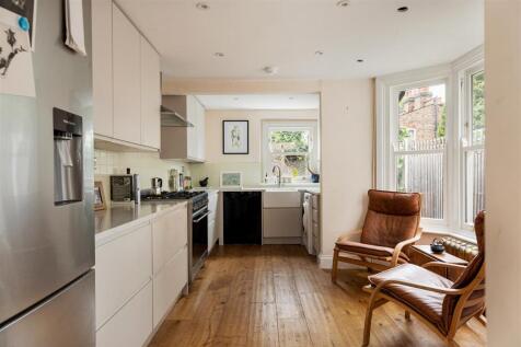 Woodlands Road, E17