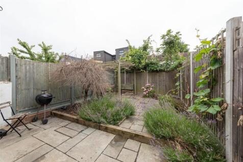 Woodlands Road, E17