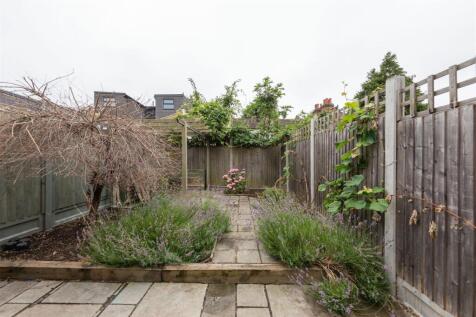Woodlands Road, E17