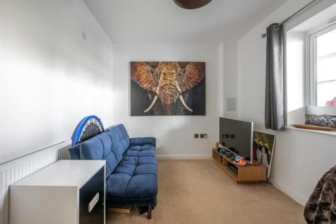 Beaumans Drive E17