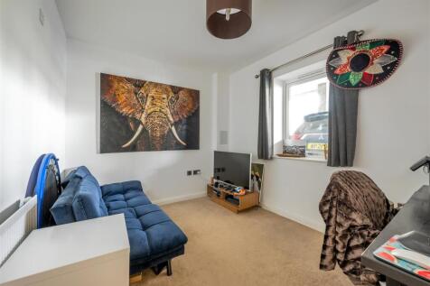 Beaumans Drive E17