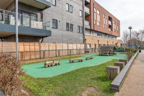 Beaumans Drive E17