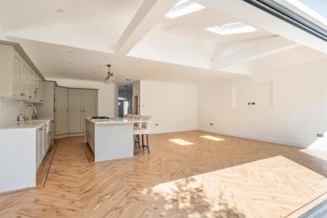 Grantock Road, E17