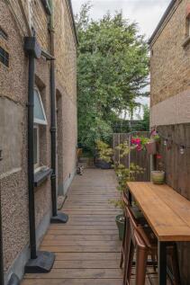 Seymour Road, E10