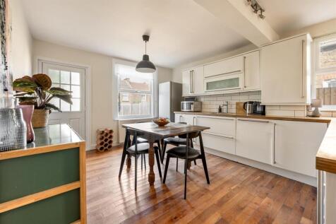 Kitchen-1.jpg
