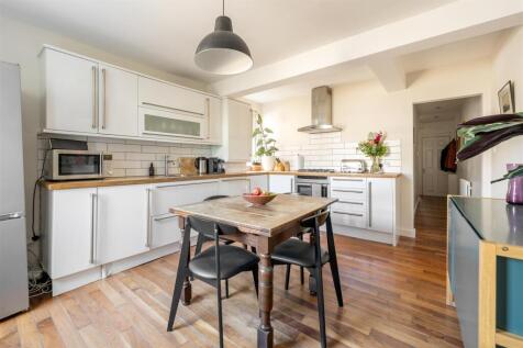Kitchen-4.jpg