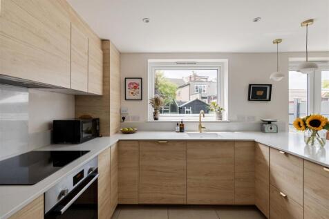 Northbank Road, E17