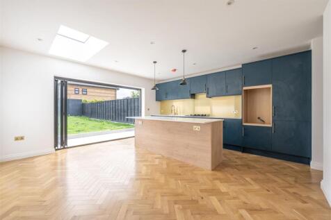 Capworth Street E10