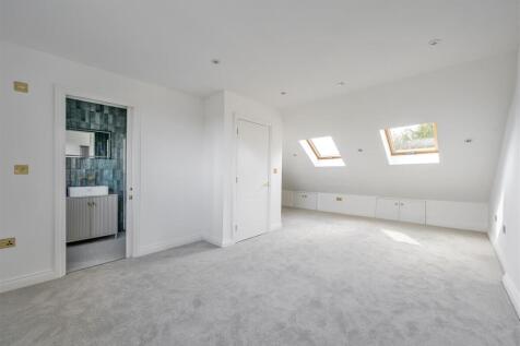 Capworth Street E10