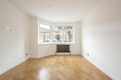 Capworth Street E10