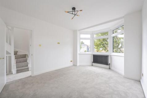 Capworth Street E10