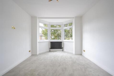 Capworth Street E10