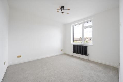 Capworth Street E10