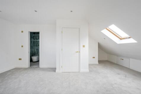Capworth Street E10