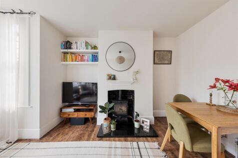 Francis Road E10