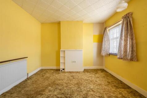 First-Bedroom-2.jpg