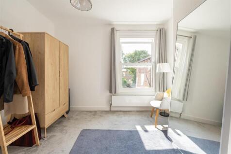 Badlis Road E17