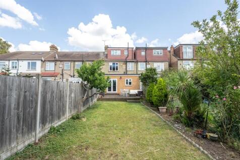 Wadham Avenue, E17