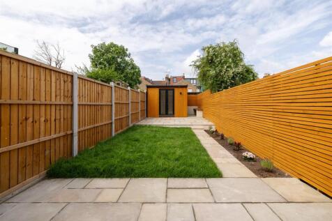 Somerset Road, E17